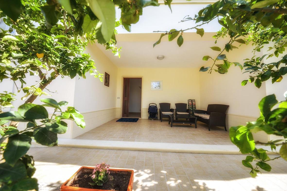 Hotel Incontro بيسْكيتْشّي المظهر الخارجي الصورة